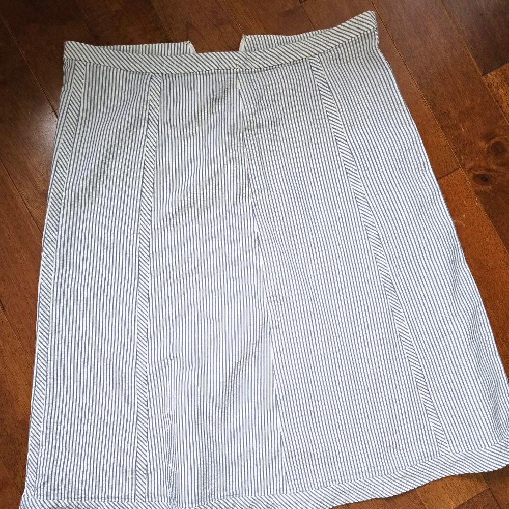 Seersucker skirt